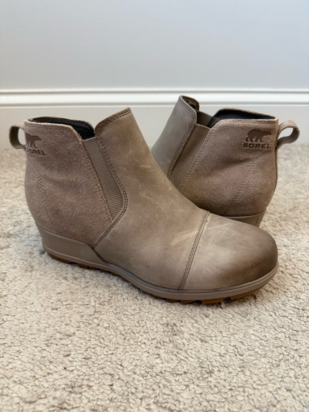 Sorel Evie Pull On Chelsea Boots Taupe 9